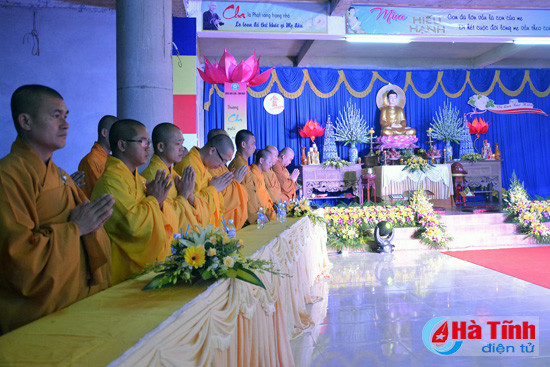 xuc dong mua vu lan bao hieu