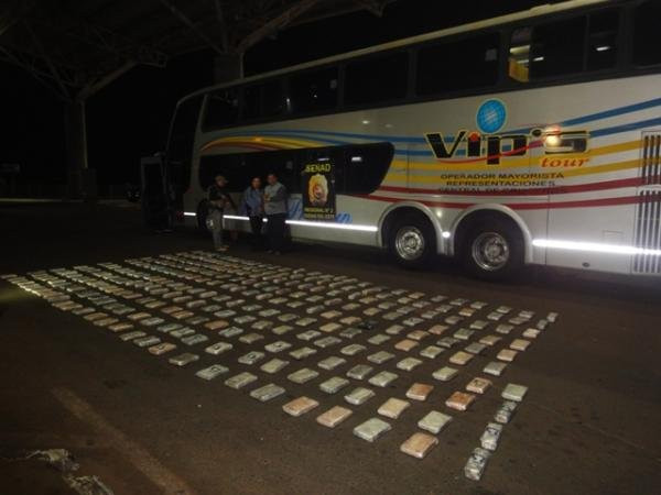paraguay bat giu gan 3 ta cocaine tren duong van chuyen den olympic