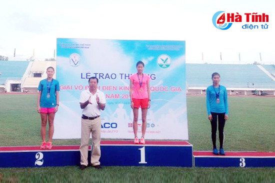 ha tinh gianh 1 hcv 2 hcb ngay dau giai dien kinh tre quoc gia