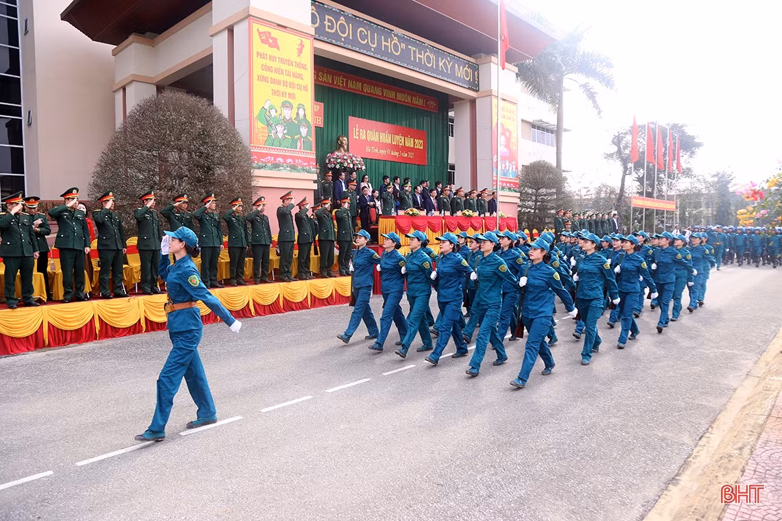 Lực lượng vũ trang Hà Tĩnh ra quân huấn luyện năm 2023