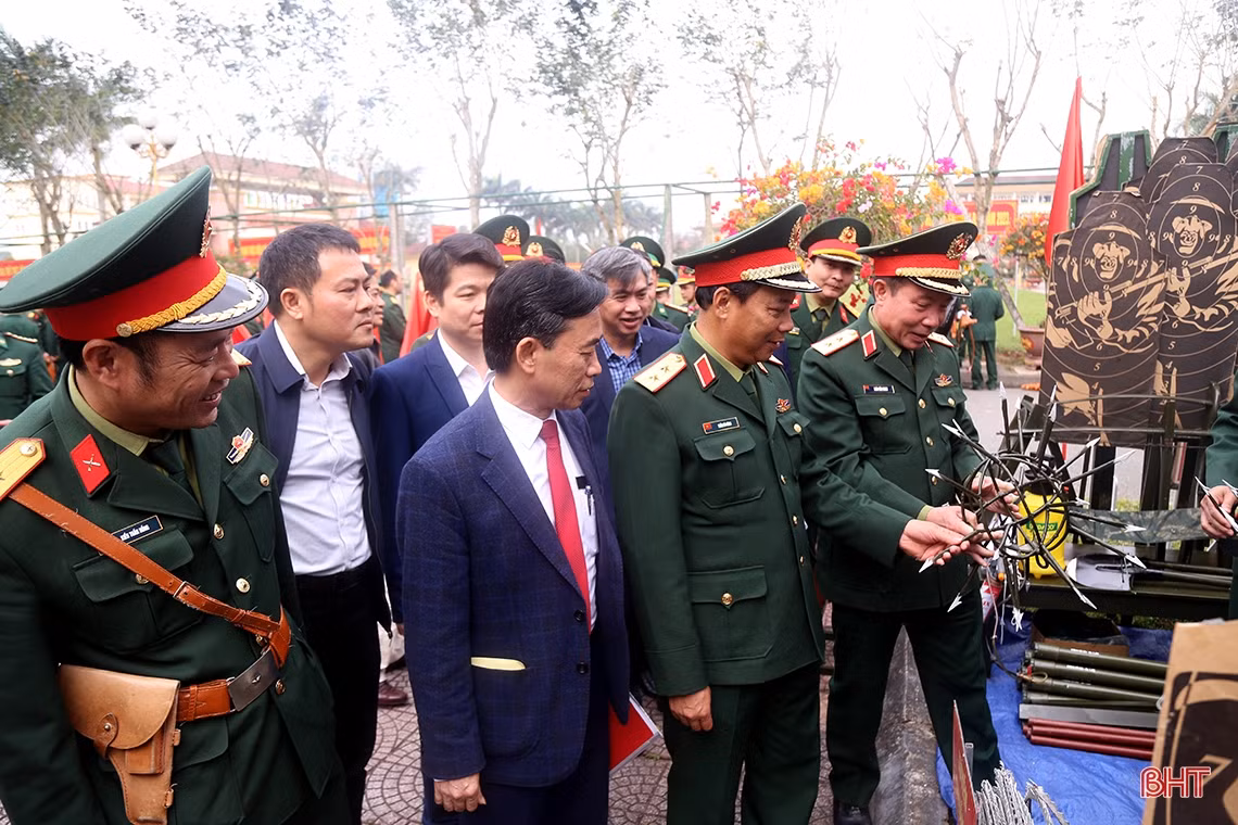 Lực lượng vũ trang Hà Tĩnh ra quân huấn luyện năm 2023