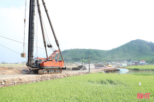 Gỡ “điểm nghẽn” giải phóng mặt bằng cho các dự án đầu tư công 