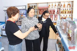 Sau Tết, đặc sản Hà Tĩnh lại tỏa đi muôn phương