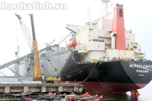 Các cảng Hà Tĩnh dự kiến đón 220 ngàn tấn hàng hóa trong tháng 12 ảnh 1