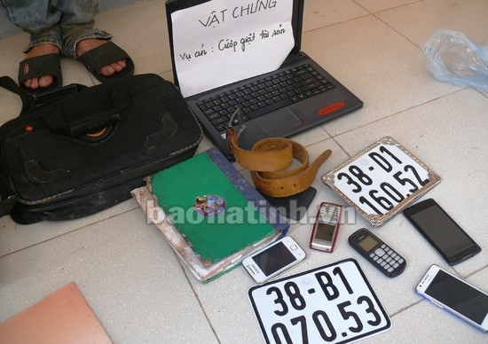 Cướp túi xách khiến trẻ sơ sinh rơi xuống đường phải nhập viện ảnh 3