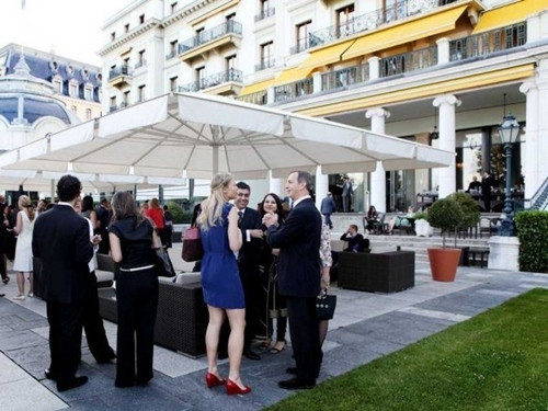 Việt Nam có hơn 200 người siêu giàu ảnh 1