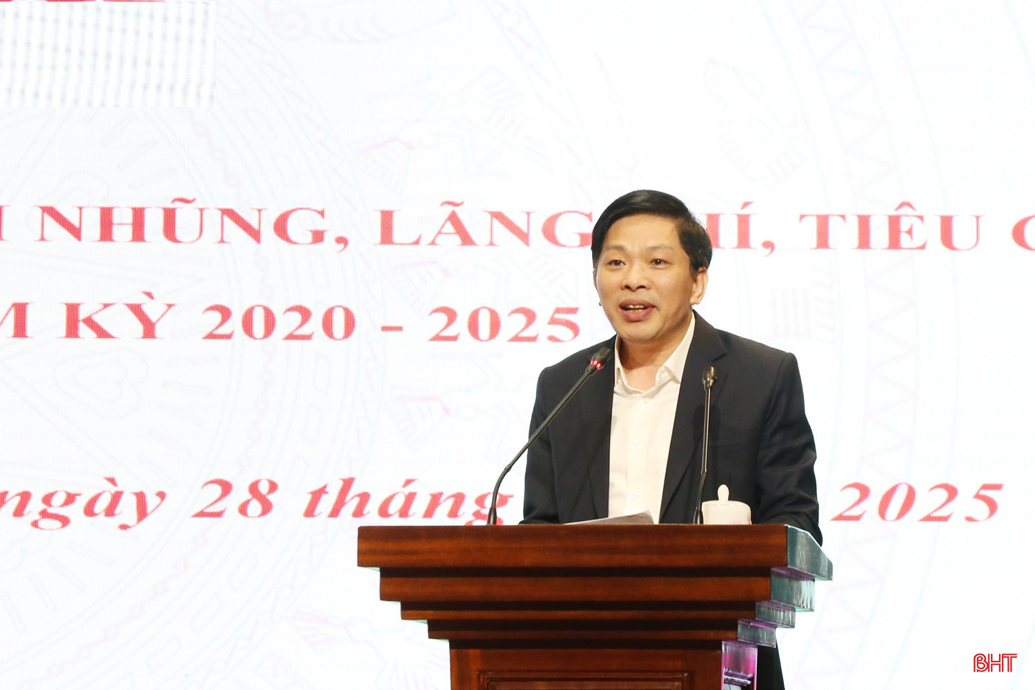 Phó Trưởng ban Nội chính Trung ương Đặng Văn Dũng phát biểu chỉ đạo hội nghị. bqbht_br_9a.jpg