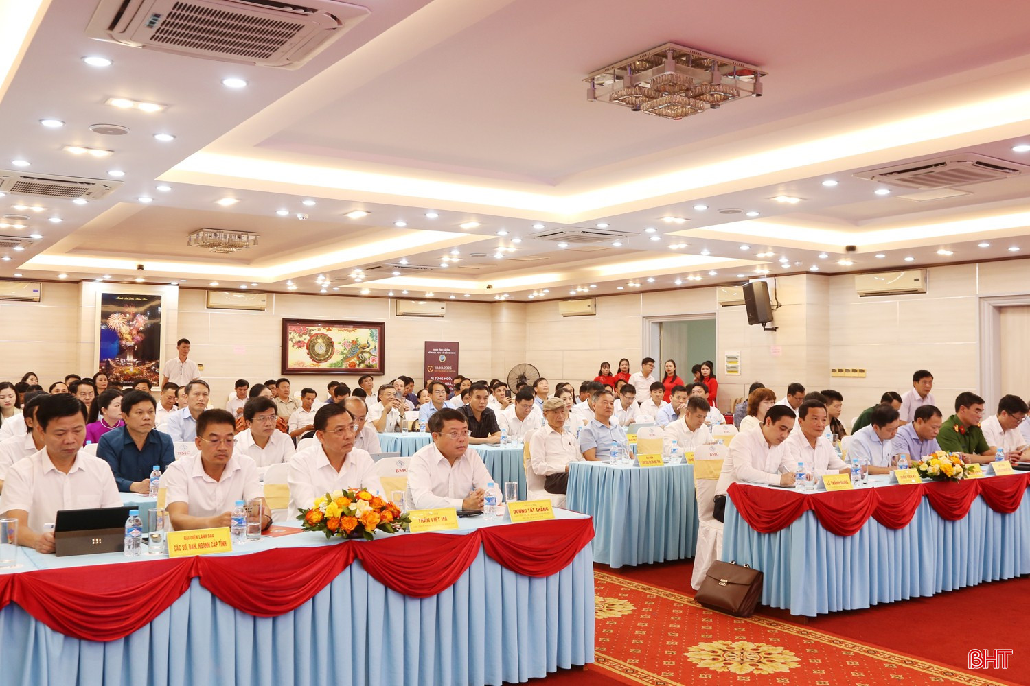 Các đại biểu tham dự lễ phát động. bqbht_br_1a.jpg
