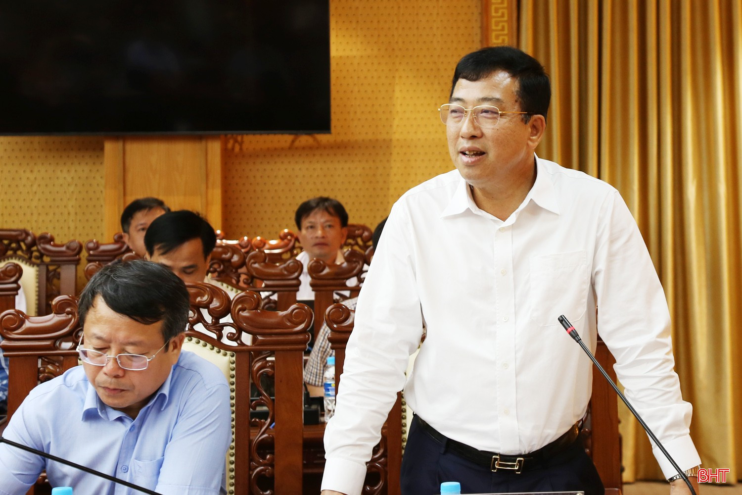 Phó Chủ tịch Thường trực HĐND tỉnh Trần Tú Anh đề nghị xã Đức Thọ xây dựng các mục tiêu, chỉ tiêu, giải pháp phù hợp với tình hình thực tiễn khi bộ máy chính quyền địa phương 2 cấp đã vận hành. bqbht_br_8a.jpg