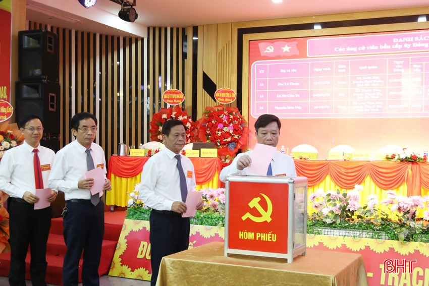 Đại hội bỏ phiếu bầu BCH Đảng bộ Sở Y tế nhiệm kỳ 2025 - 2025. bqbht_br_7a.jpg