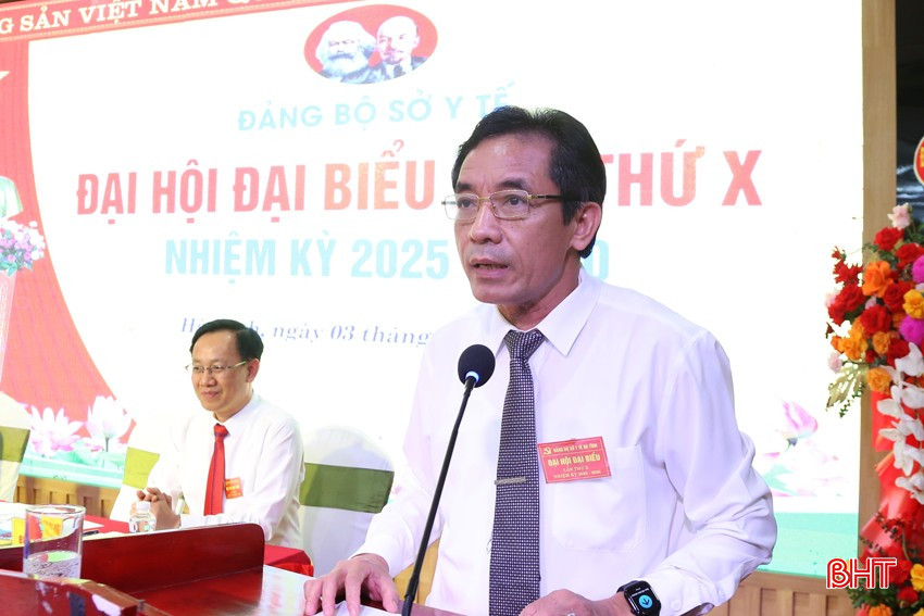 Phó Giám đốc Sở Y tế Lê Chánh Thành trình bày báo cáo kiểm điểm. bqbht_br_9a.jpg