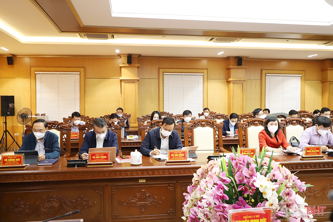 Cho ý kiến ban hành các nghị quyết quan trọng phát triển kinh tế Hà Tĩnh