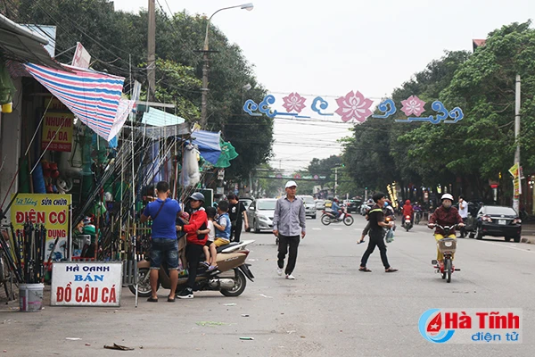 pho khong via he o ha tinh nhu chua bao gio co ngay ra quan