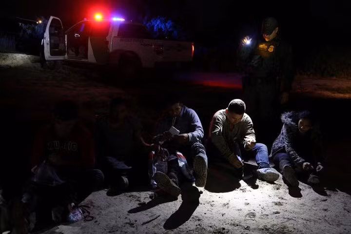 chet truoc cong thien duong o bien gioi my mexico