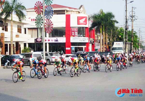 doan dua xe dap cup truyen hinh tp ho chi minh qua ha tinh