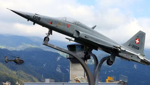 thuy si va tham vong thay mau he thong phong khong