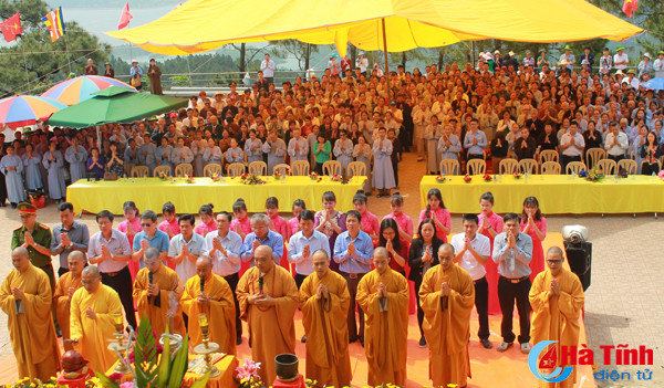 mung khanh dan chua huong tich nam 2018