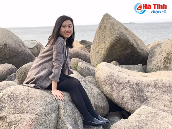 nu sinh ha tinh gianh hoc bong dai hoc o my tri gia 5 5 ty dong