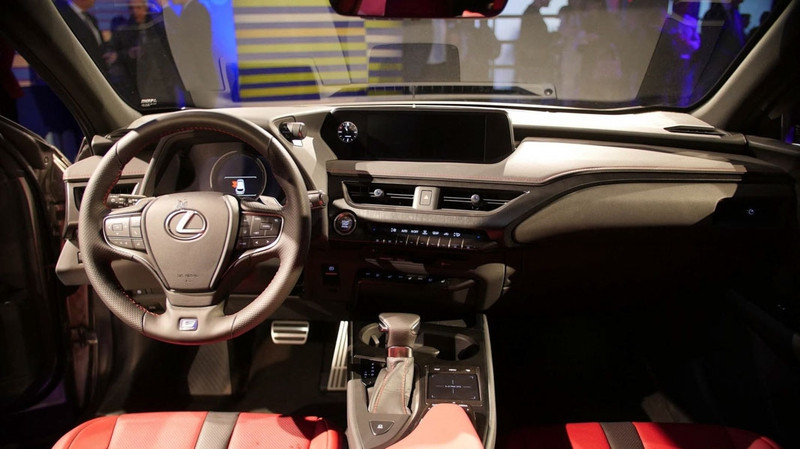 lexus ux 2018 ra mat tai my ve viet nam khong duoi 1 8 ty dong
