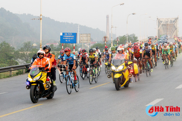 doan dua xe dap cup truyen hinh tp ho chi minh qua ha tinh