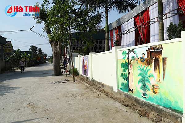 doc dao con duong bich hoa o khu dan cu mau cua ha tinh