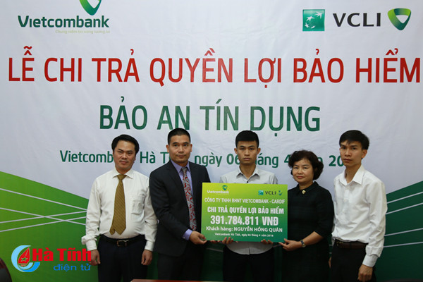 cong ty bao hiem vcli chi tra hon 300 trieu dong quyen loi bao hiem