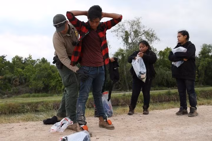 chet truoc cong thien duong o bien gioi my mexico