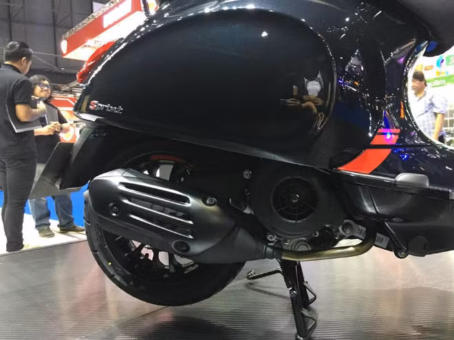 can canh vespa sprint 150 i get ban carbon dep my man