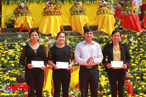 mung khanh dan chua huong tich nam 2018