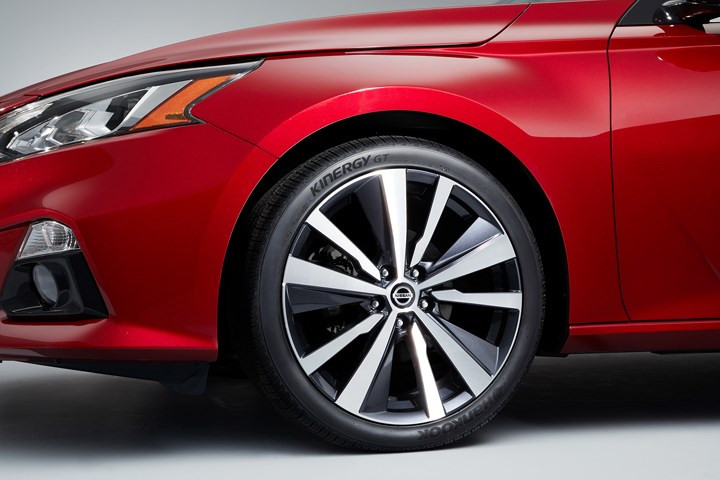 nissan altima 2019 lot xac manh me canh tranh voi doi thu