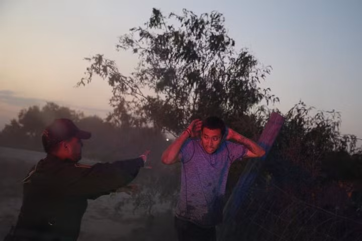 chet truoc cong thien duong o bien gioi my mexico