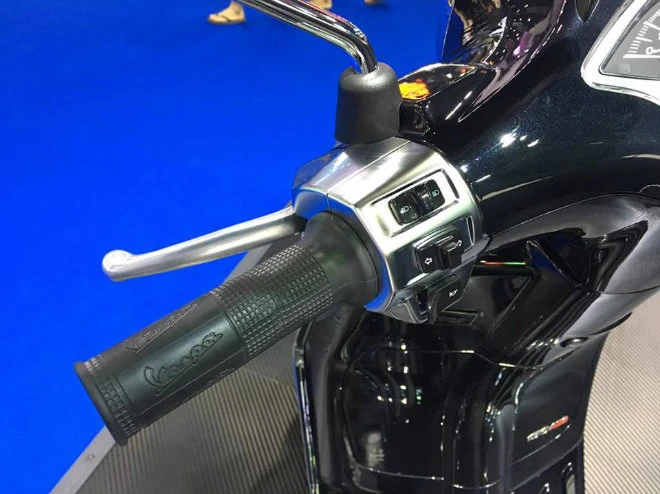 can canh vespa sprint 150 i get ban carbon dep my man