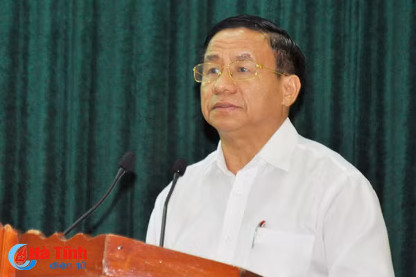 ha tinh thu gon don vi hanh chinh cap xa giam toi thieu 10 bien che