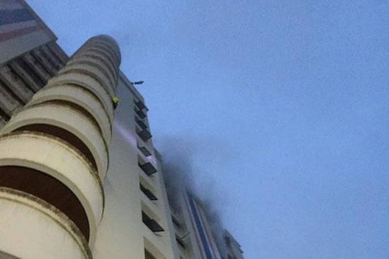 chay chung cu o bangkok 3 nguoi thiet mang nguoi viet nam bi thuong