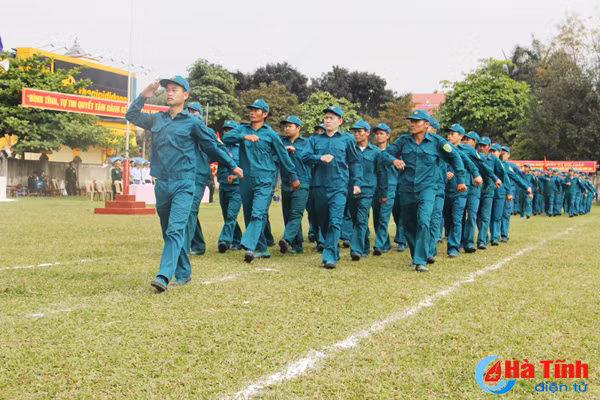 xem chien sy dqtv huyen duc tho ban sung danh vo