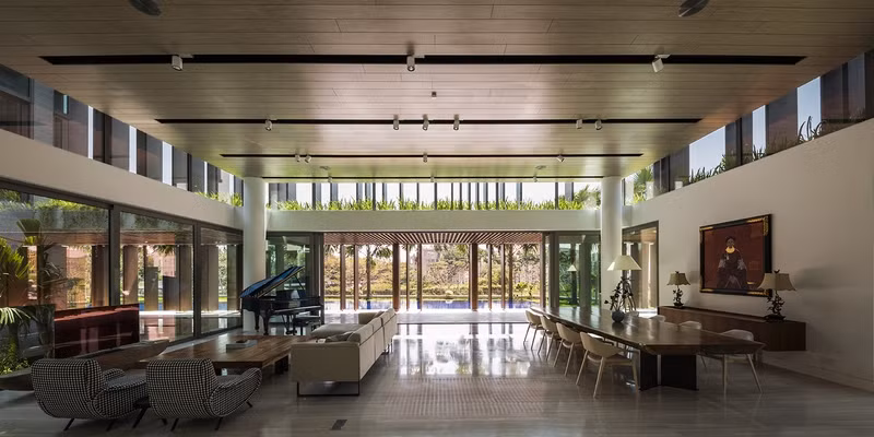 ngoi nha mai co o tp ho chi minh len tap chi kien truc cua my