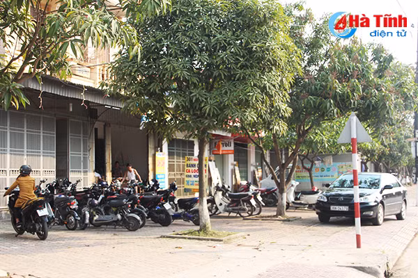 pho khong via he o ha tinh nhu chua bao gio co ngay ra quan