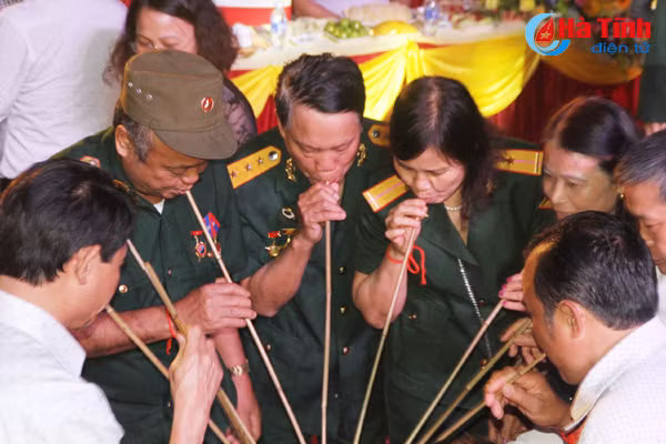 vui don tet co truyen lao tai ha tinh