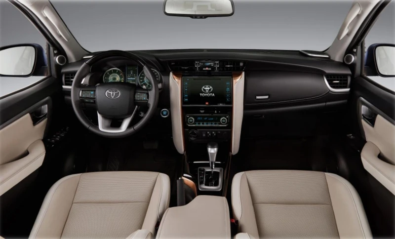 hang xe nhat trinh lang ban dac biet toyota fortuner diamond gia 1 3 ty dong