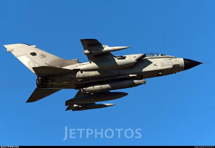 panavia tornado chien dau co bieu tuong cua khong quan chau au bi bo roi