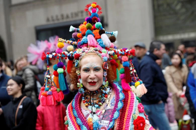 dieu hanh mung le phuc sinh day mau sac o new york