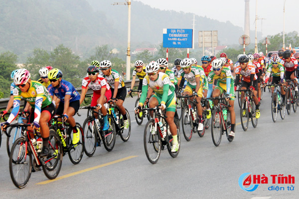 doan dua xe dap cup truyen hinh tp ho chi minh qua ha tinh