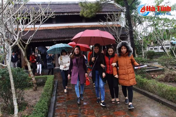doan famtrip cac tinh thanh tham quan khao sat cac diem du lich tai nghi xuan