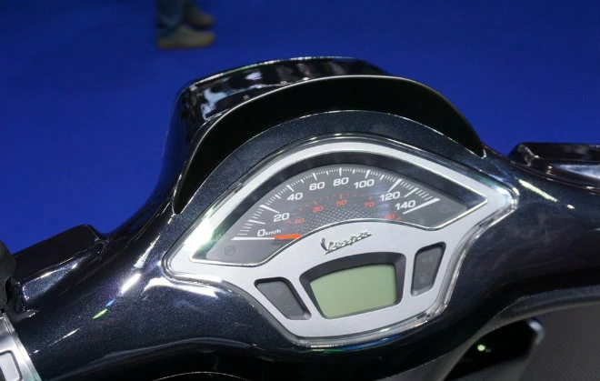 can canh vespa sprint 150 i get ban carbon dep my man