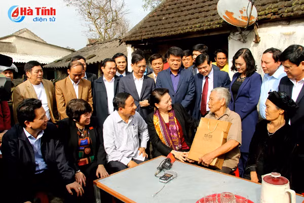 dung mo sat thach khe bai 13 chua muon de khai thac tai nguyen noi