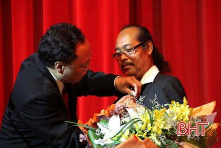 Ca sĩ Y Moan qua đời