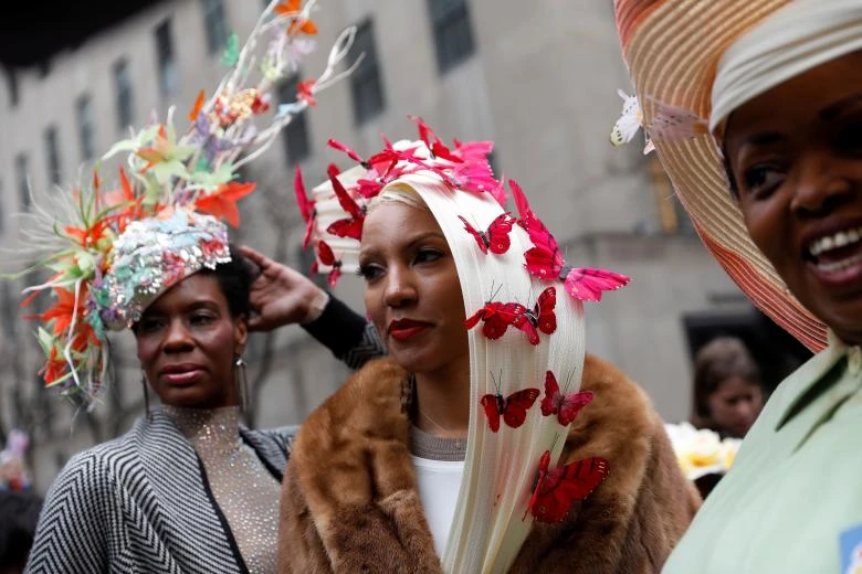 dieu hanh mung le phuc sinh day mau sac o new york