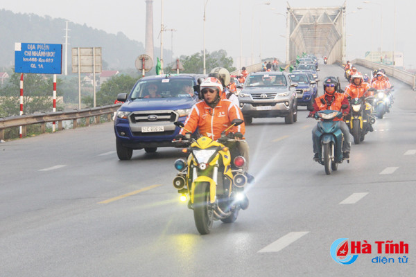 doan dua xe dap cup truyen hinh tp ho chi minh qua ha tinh