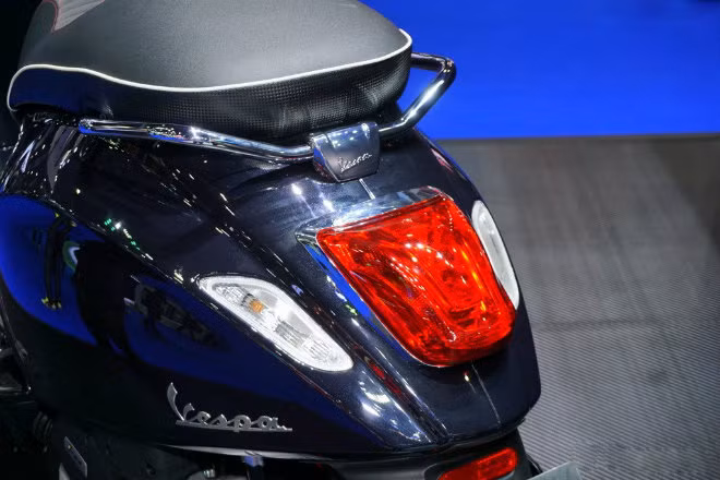 can canh vespa sprint 150 i get ban carbon dep my man