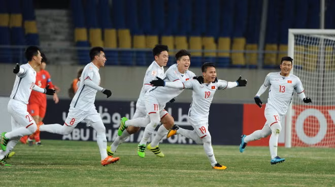 thuc hu chuyen quang hai gia nhap barcelona